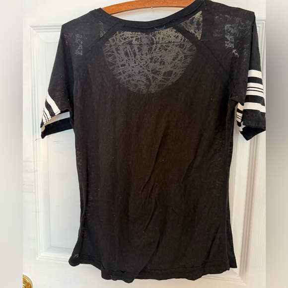Zumba Fitness Black Graphic Baseball Sleeve Top Sz M Great condition - Picture 5 of 5